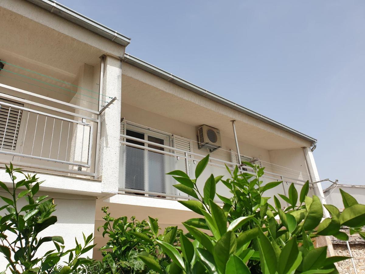 The Heart Of Dalmatia Apartment Primosten Exterior photo